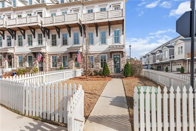 Photo - 1007 Croft Ln