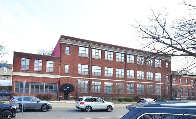 Photo - 350 Scotland Rd