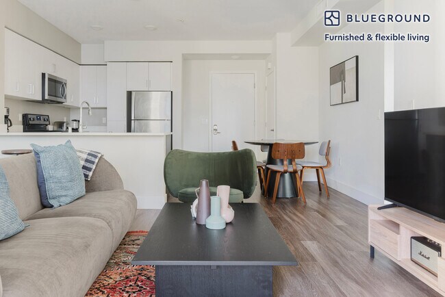 Photo - 3888 Artist Walk Common Unit SI FL2-ID2095