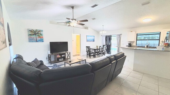 Photo - 2120 SE Trillo St Unit SI ID1586034P