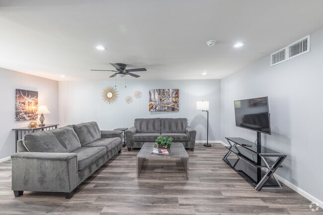 2BR, 2BA - 1,000SF - Living Room - The Diplomat Apartments