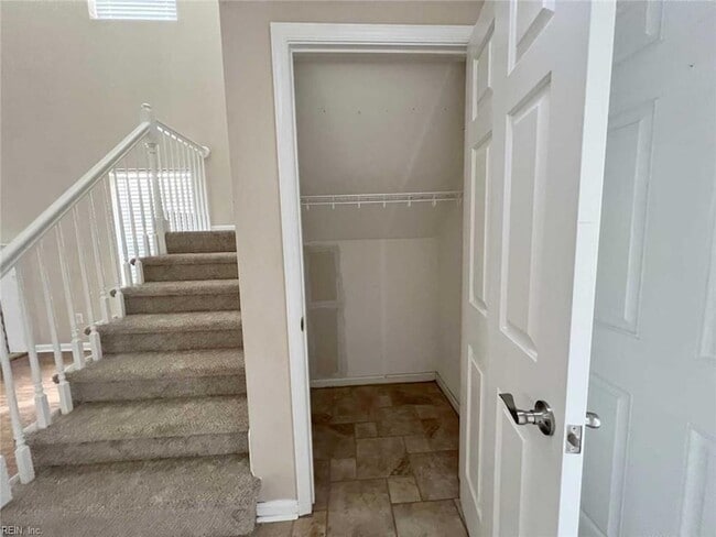 Photo - 1812 Kempsville Crossing Ln