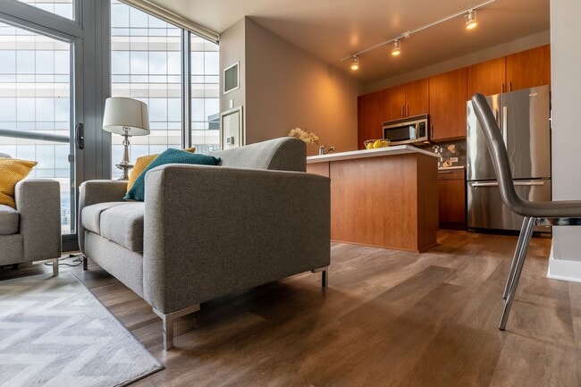 Photo - State and Grand