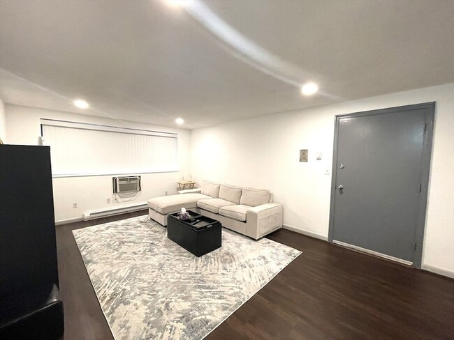 Photo - 1325 Worcester Rd Unit C3