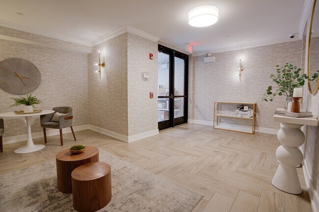 Photo - 1781 Tudor Ln Unit 308