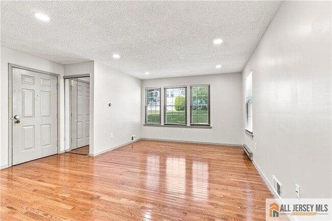 Photo - 119 Griggs Pl