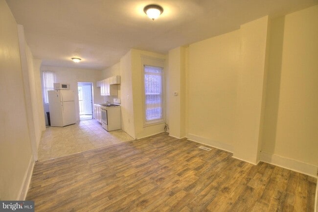 Photo - 2540 Greenmount Ave