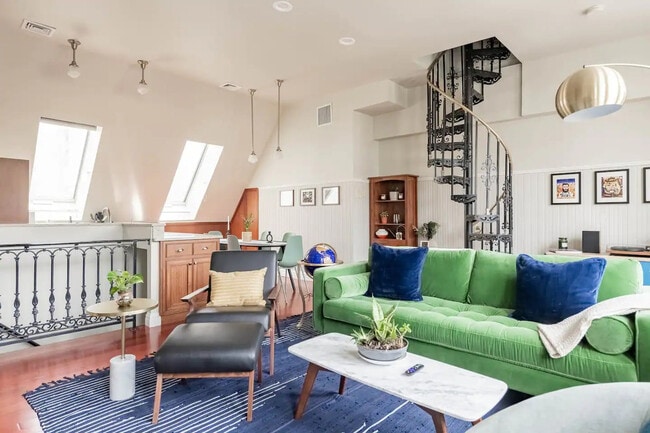 Photo - 444 6th Ave Unit ID1019298P