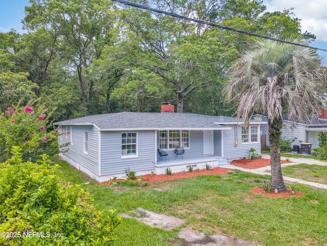 Photo - 1232 Hamilton St