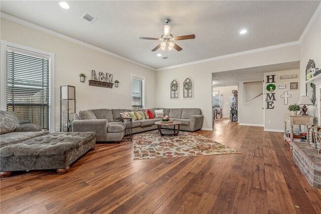 Photo - 918 Dove Landing Ave