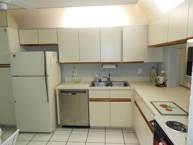 Photo - 145 Lake Nancy Ln Unit 2310