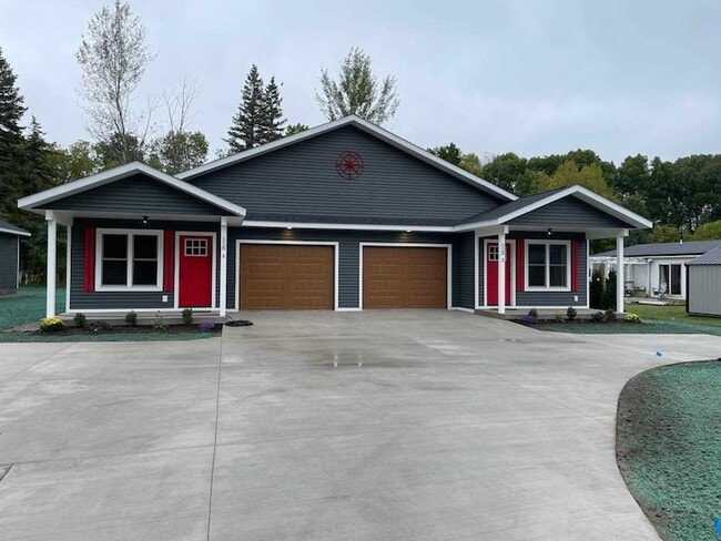 Building Photo - 530 State St