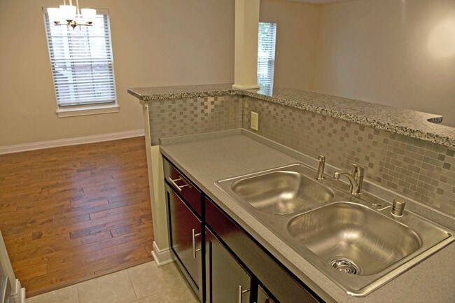 Photo - Park Court Apartments