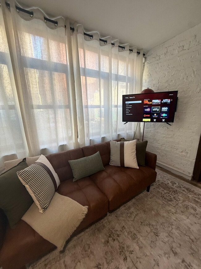 Photo - 341 W 30th St Unit ID1323966P