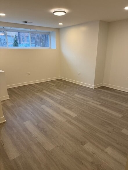 Photo - 8106 S Langley Ave Unit G