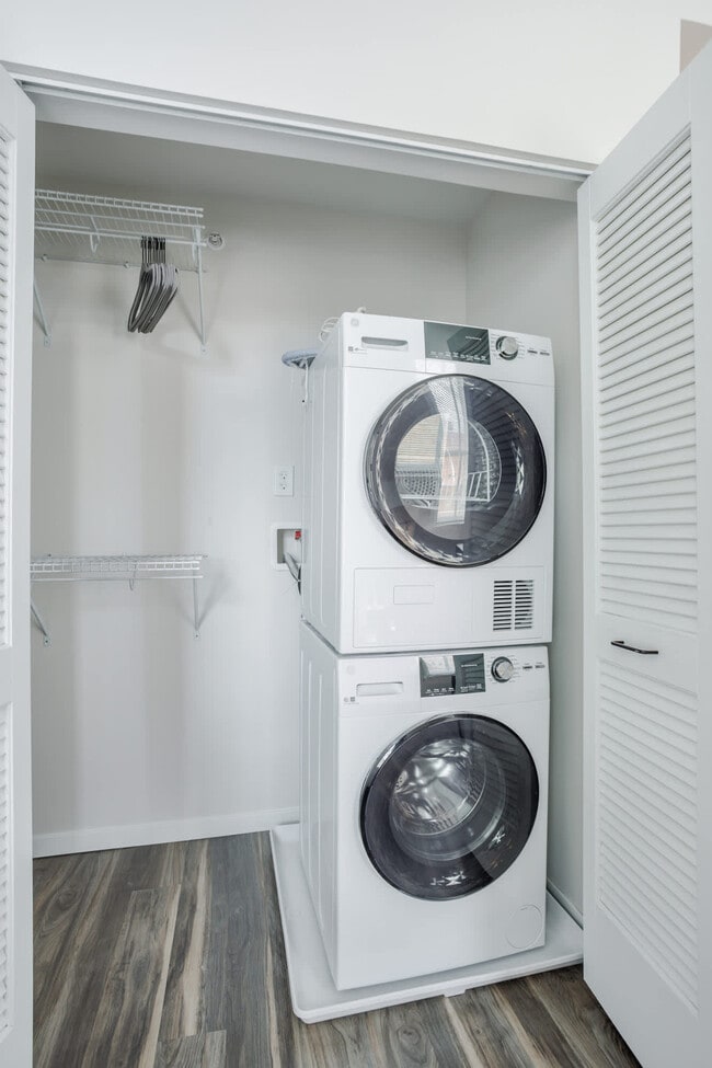 Photo - 9-JAN-JAN E 4th St Unit ID1221041P