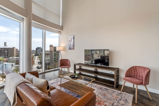 Building Photo - 530 Massachusetts Ave Unit ID1073994P