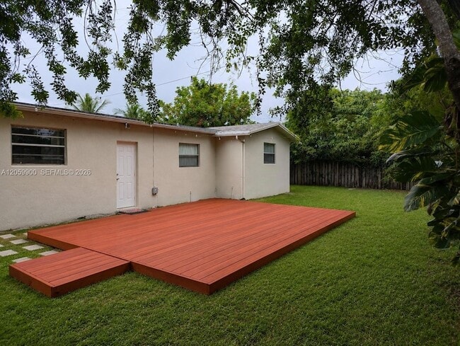Photo - 5821 NW 12th Ct
