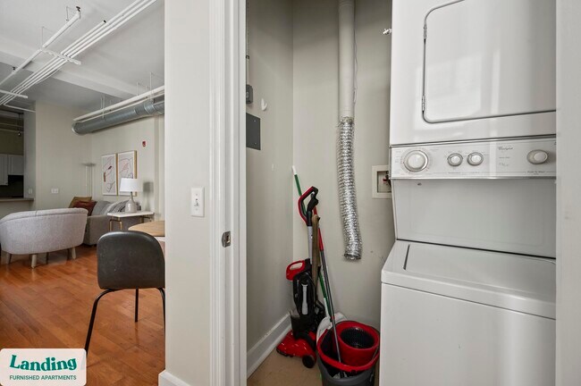 Photo - 211 Union St Unit 813.1407243