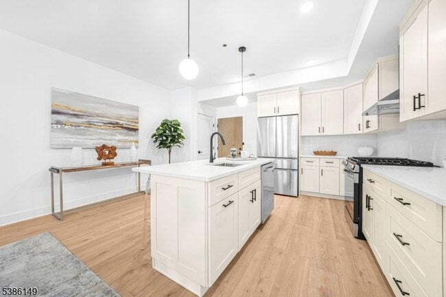 Photo - 20 Encampment Court