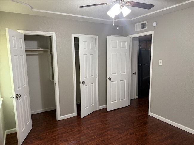 Photo - 357 NW Newton Dr