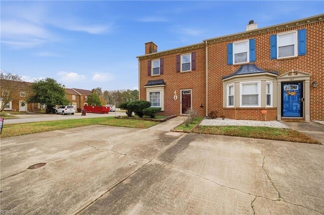 Photo - 725 Mill Landing Rd