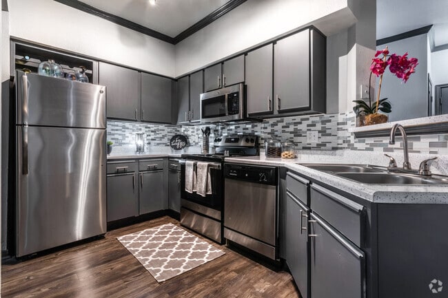 Kitchen - Trails At Eldridge Parkway