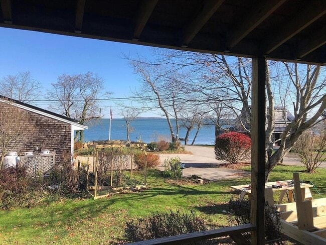 Photo - 7 Old Orchard Ln