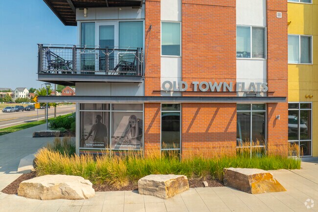 Entrance - Old Town Flats