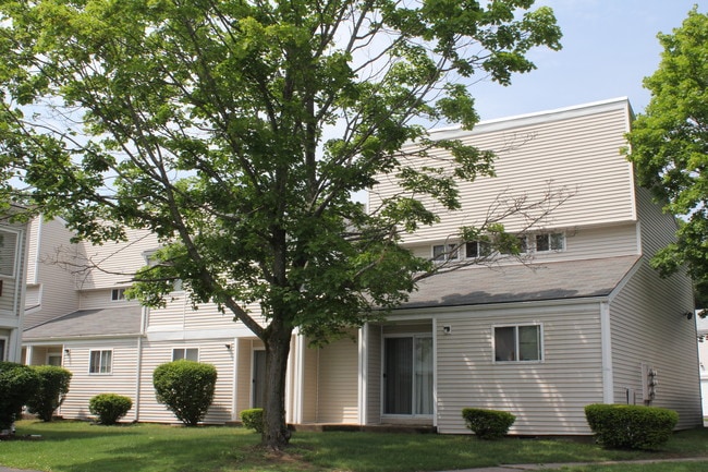 Building Photo - Windsor Crossing