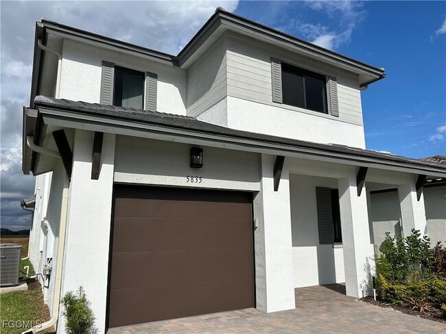 Building Photo - 5835 Cassidy Ln