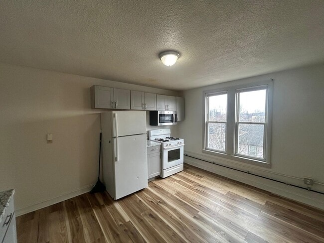 Photo - 23 Elm St Unit 7 3rd floor