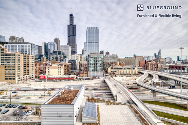 Photo - 808 W Van Buren St Unit FL10-ID534