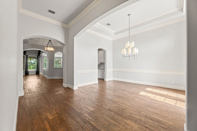 Photo - 981 Deer Run Ln