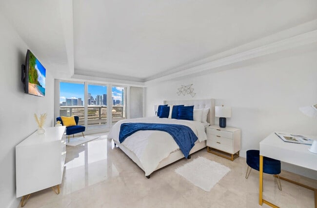 Photo - 1717 N Bayshore Dr Unit ID1054098P