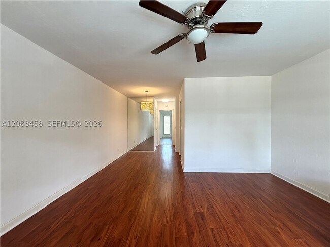Photo - 500 Layne Blvd Unit 15