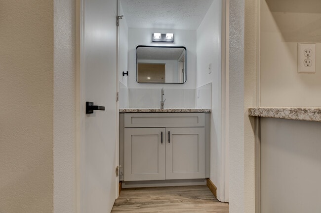 Sunrise Suites - Sunrise Suites