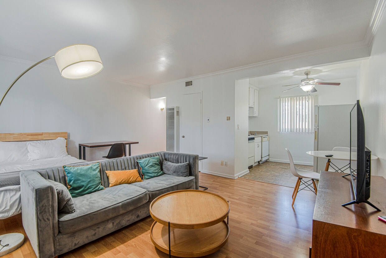 Floor Plan - Vintage Studio