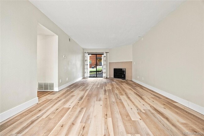 Photo - 433 Wright St Unit 101