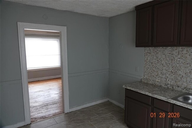 Photo - 15444 Appoline St