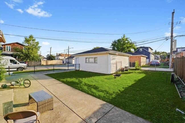 Photo - 3353 N Ozanam Ave Unit G