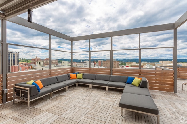 Rooftop Deck - The M Apartments