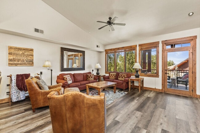 Building Photo - 2700 Village Dr Unit SI ID1564280P