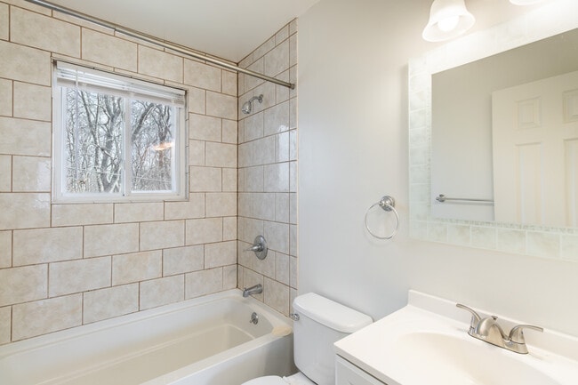 Photo - Tower Hill Landings