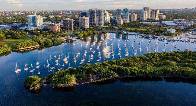 Photo - 2889 McFarlane Rd Unit SI ID1240559P