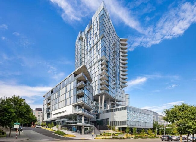 Building Photo - 1100 112th Ave NE Unit ID1280461P