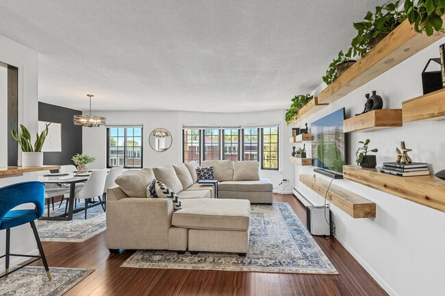 Building Photo - 3023 Lynn Ave Unit SI ID1272804P