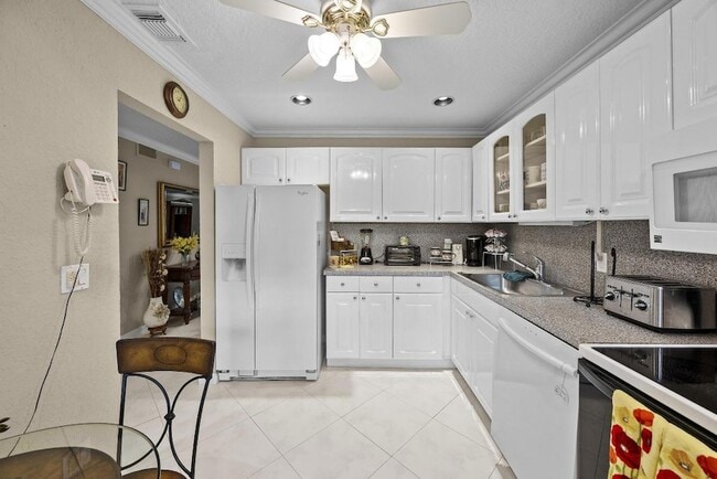 Photo - 21691 Tall Palm Cir Unit 3C