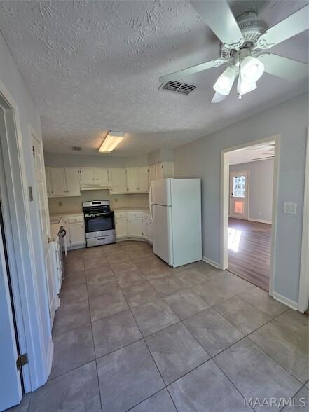 Photo - 6225 Whitewater Ct