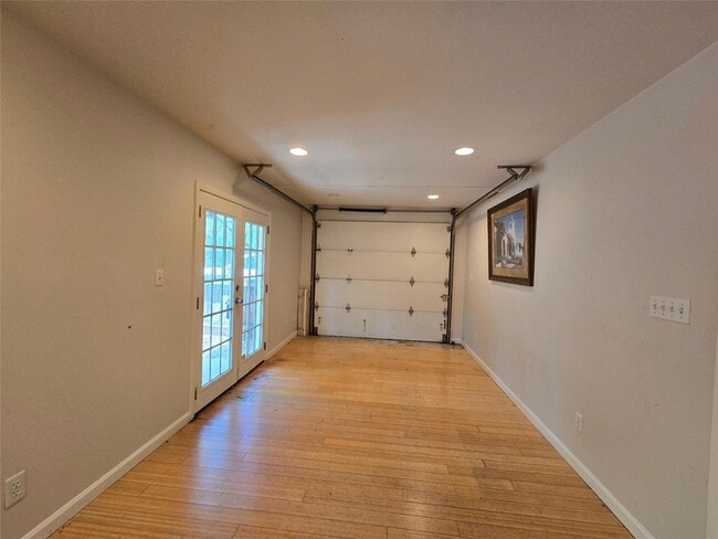 Photo - 4516 Russell Dr